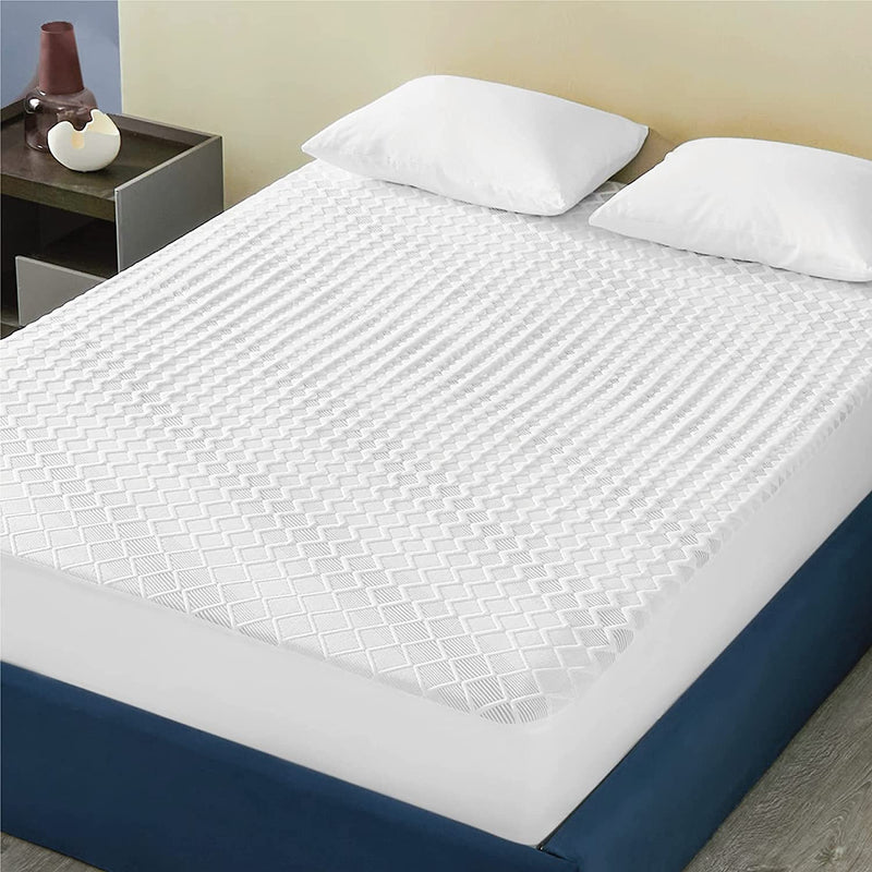 Bedsure Bamboo Waterproof Mattress Protector - Cooling Breathable Mattress Cover